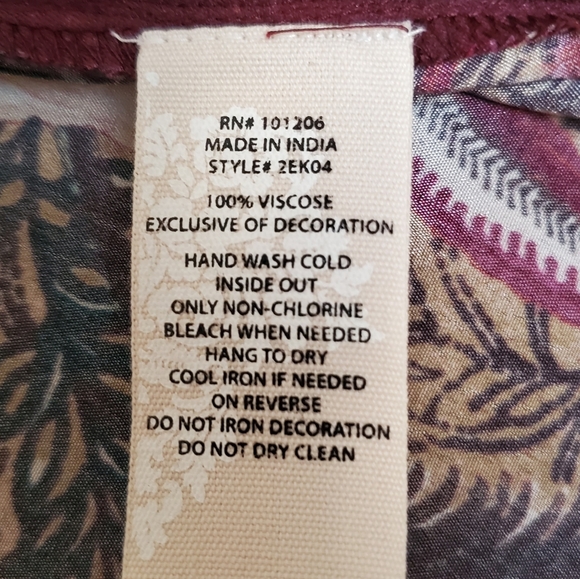 NWT SOFT SURROUNDINGS Floral Print with Beaded Trim Topper - Picture 9 of 11